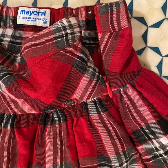 Mayoral Red Pleated Flared Skirt size 7 - Picture 4 of 6